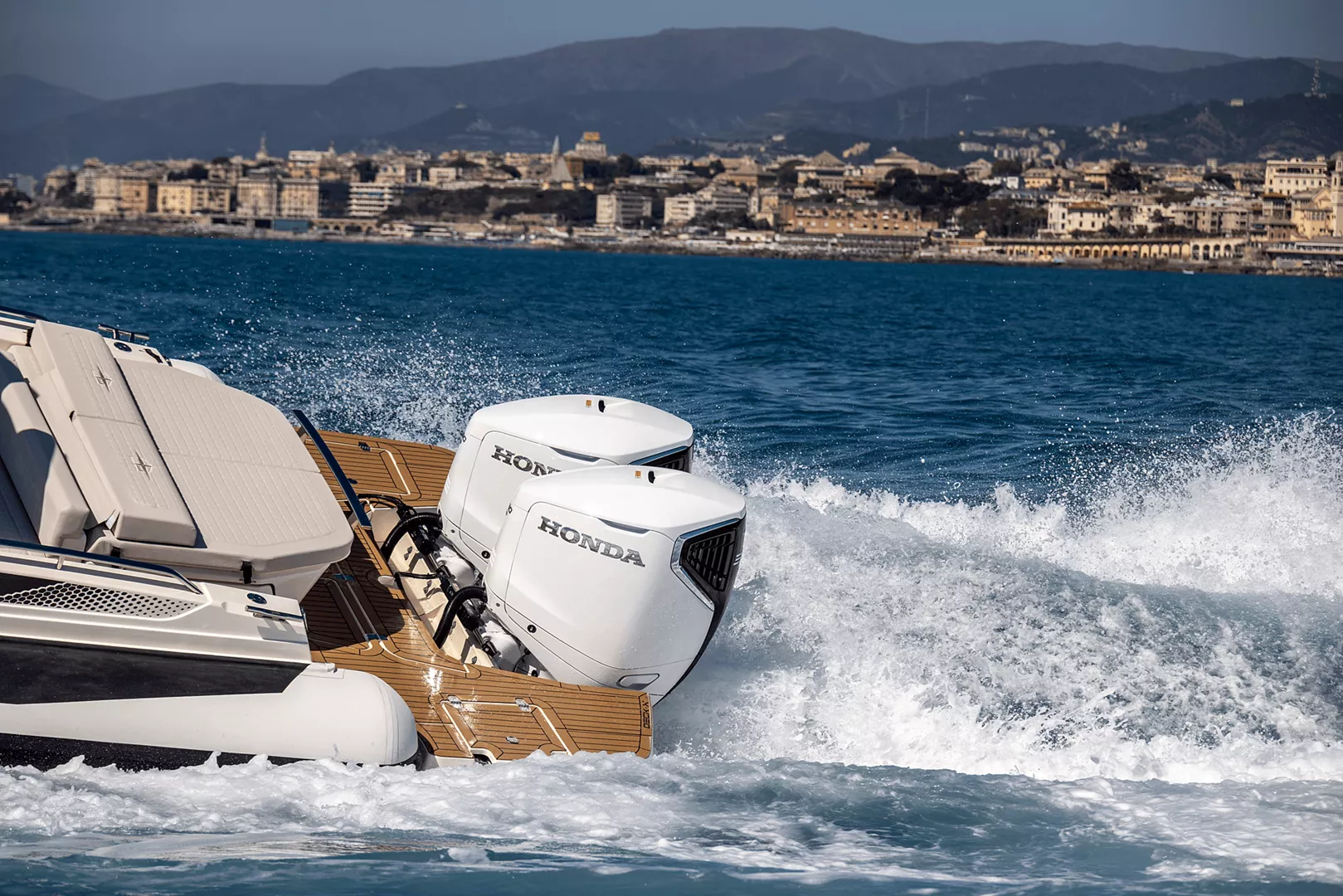 ΝΕΑ BF350 V8 Vtec